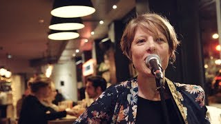 Melody Linhart | Tracks | Loustic Sessions