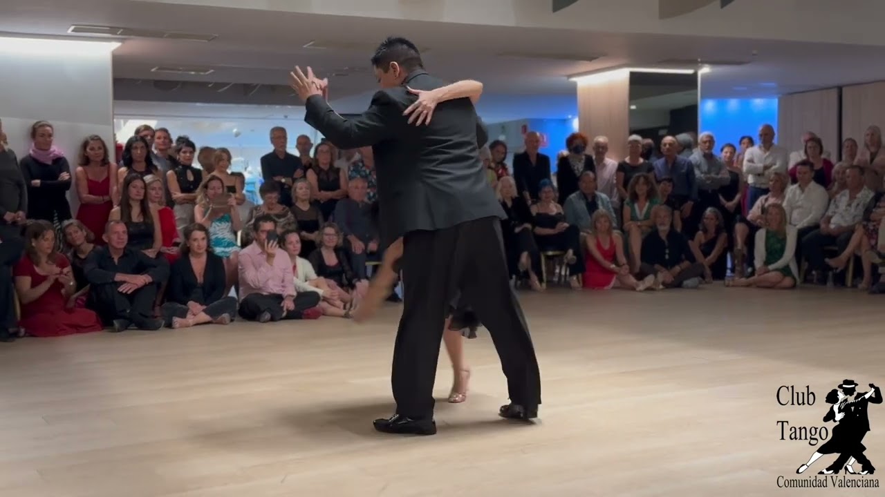 Video thumbnail for Carlitos Espinoza & Agustina Piaggio 1; XXI Encuentro Club Tango Comunidad Valenciana 12/10/24
