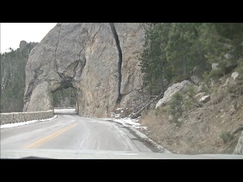 Driving through the Black Hills of South Dakota - Mount Rushmore to Custer State Park