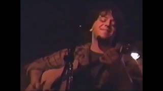 Ween - I&#39;m Holding You - 1995-01-24 New York NY Mercury Lounge (Acoustic)