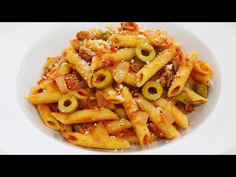 Macarrones con tomate y atún