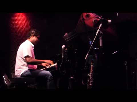 IVÁN "MELON" LEWIS & CONTINUUM QUARTET "Besame Mucho" / Bogui Jazz, 31 julio 2014