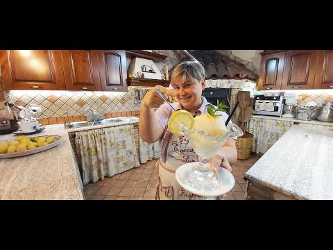 Sorbetto al limone con la gelatiera fatto in casa da @intavernaconlucia