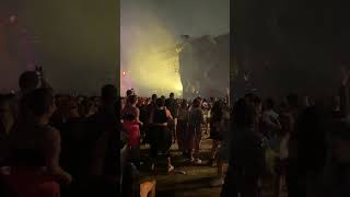 Kaytranada playing his remix of kiss it better by Rihanna @ Lollapalooza Brasil 2022