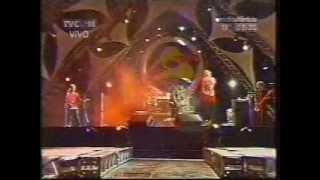 Chorão (Charlie Brown Jr) e Raimundos - Marginal Alado e Mulher de Fases - Planeta Atlântida 2002 SC