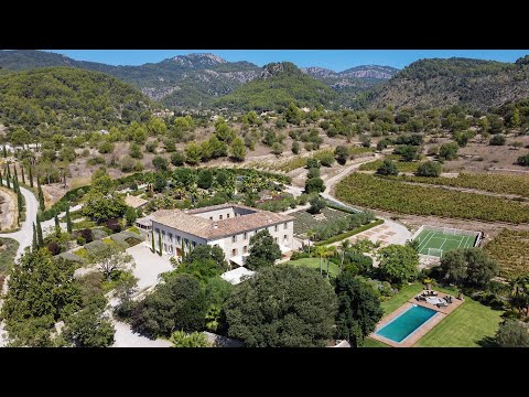 Unique 18th century manor house with pool and garden - Living Blue Mallorca