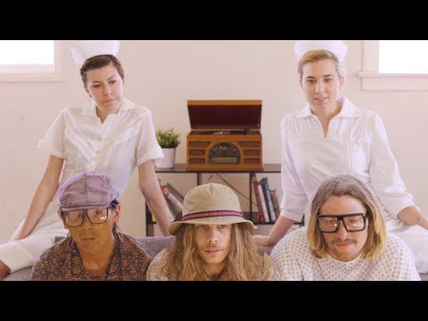 Mellow Grass - Odd Man Out [Official Music Video]