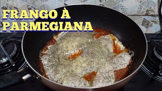 FRANGO À PARMEGIANA NA FRIGIDEIRA #frangoaparmegiana #comidarapida