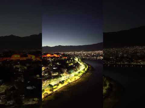Ciudad de Cochabamba vista desde Laguna Alalay