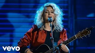 Tori Kelly - Unbreakable Smile (Live at The Year In Vevo)