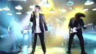 Shane McGowan & The Pogues w/ Johnny Depp - That Woman's Got Me Drinking (TOTP)