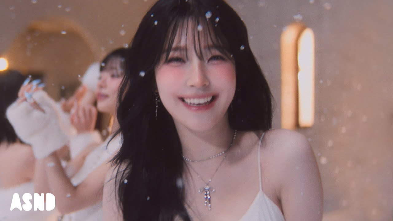 프로미스나인 '하얀 그리움' 뮤직비디오 썸네일