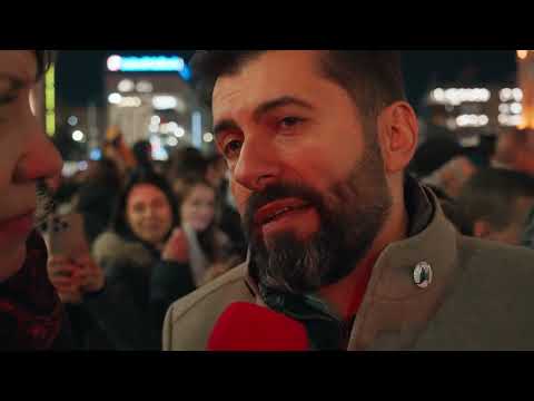 Кирил Петков на протеста: За момента не планирам да се връщам в политиката