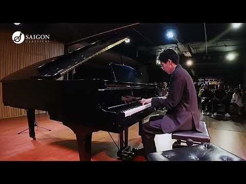 Dmitri Shostakovich / arr. Levon Atovmyan:  Waltz No.2 from Suite for Variety Orchestra - Quang Bách