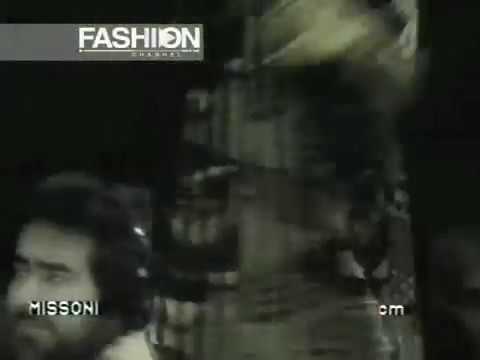 "Missoni" Autumn Winter 1988 1989 Milan pret a porter women by Canale Moda