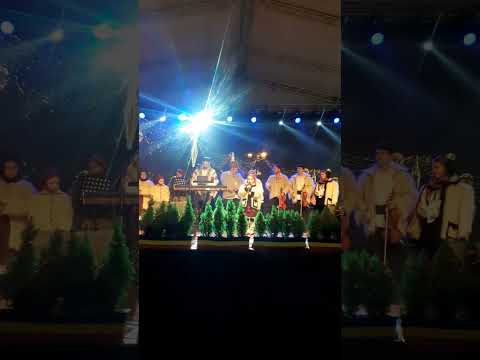 Colind Colo sus pe lângă lună- Lia Ciutac, Târgul de Crăciun Baia Mare, 2023, alturi de Gigi Roman