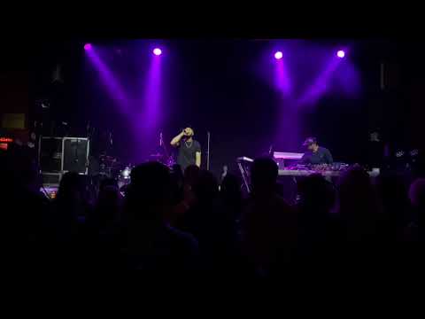 Shak Omar - Saint (Live Performance)