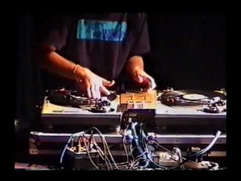 DJ Doddgy vs DJ Eko - 2003 ITF Australia DJ comp (NSW Finals)