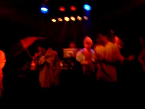 Der Retrogott am Feiern + freestylen live in Weinheim