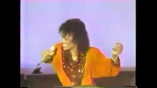Soul Train 84' Performance - Rebbie Jackson - Centipede!