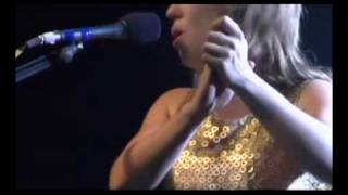 Serena Ryder - Sing! Sing! - Music Monday song (2009)