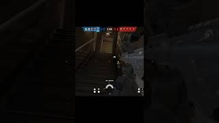 プラチナ脱出したいのであと一人誰かいてくれたら3人パーティーになれる… #rainbowsixsiege【シージ】
