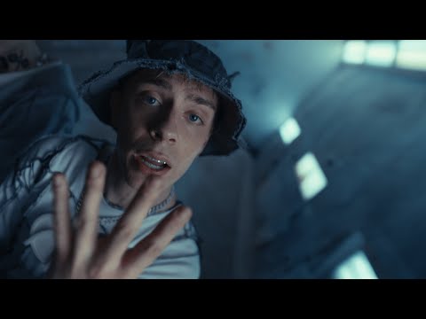 Kinny Zimmer, Kaptur - W NOCY