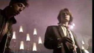 Neljä Ruusua - Juppihippipunkkari (intro mukana)