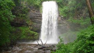 preview picture of video 'Henrhyd Waterfall 2'