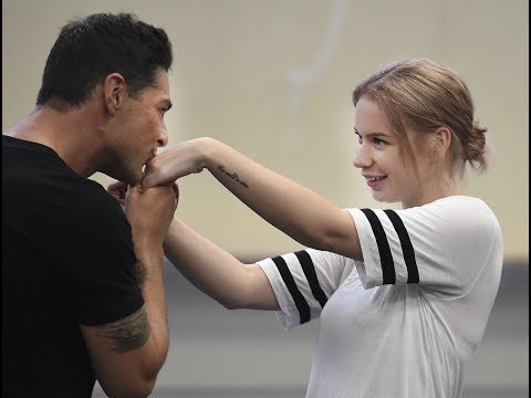 Notre Dame de Paris CANADA - Valerie Carpentier & Martin Giroux - Ces diamants la