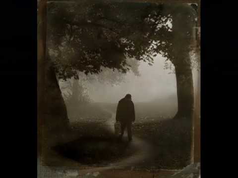 YuNaK - Bir Hasretse Beklemek İsyanlar ederim satırlara...