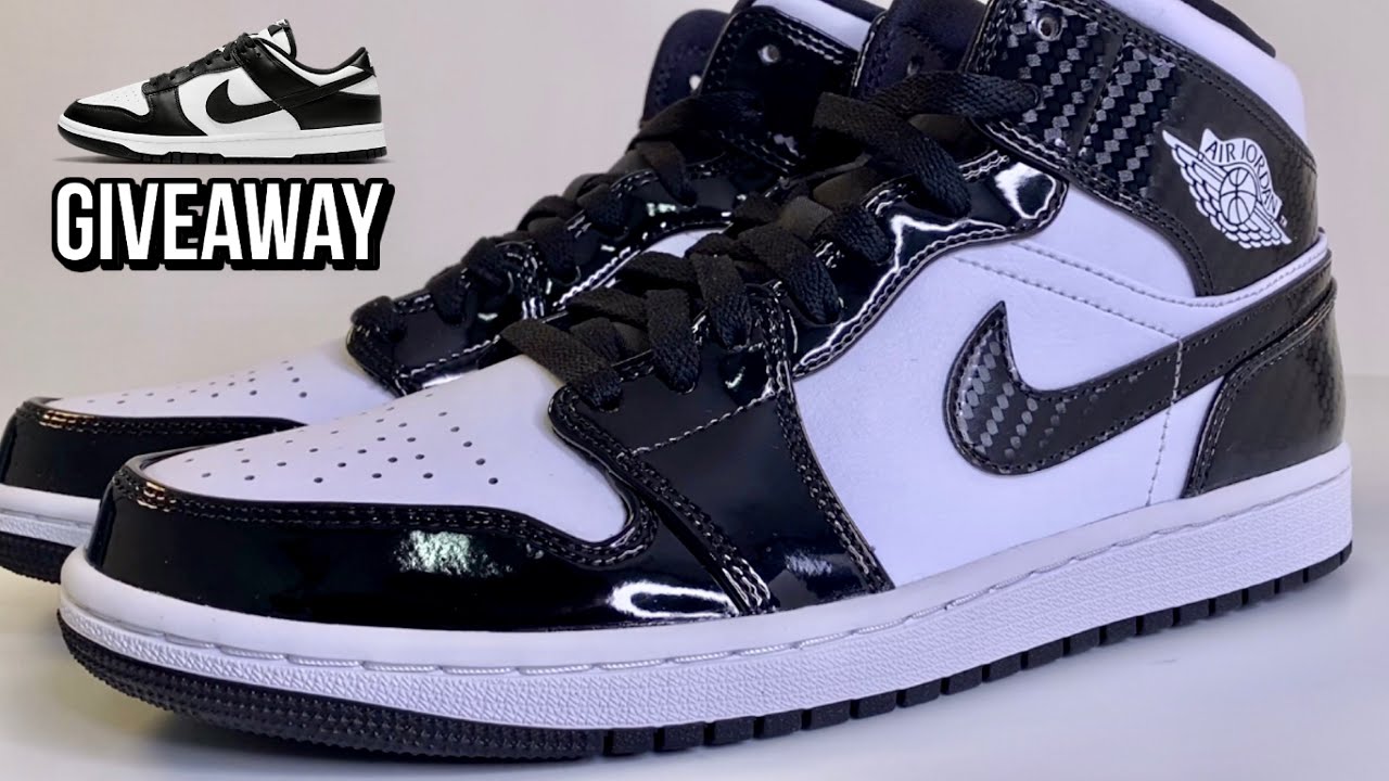 Watch video Is Air Jordan 1 Mid Carbon Fiber lighter than other Jordan 1 Mid's (+5K Dunk Giveaway) Now Is Air Jordan 1 Mid Carbon Fiber lighter than other Jordan 1 Mid's (+5K Dunk Giveaway)