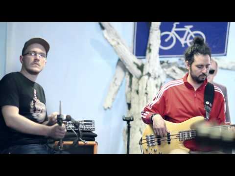 Kandžija i Gole žene - Mali mržnja (live)