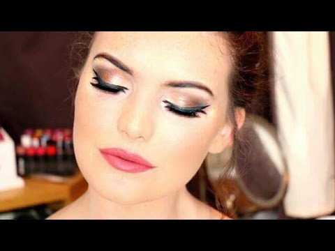 Makeup Revolution Fortune Favours the Brave Palette | Double winged eyeliner | BellaIzzy
