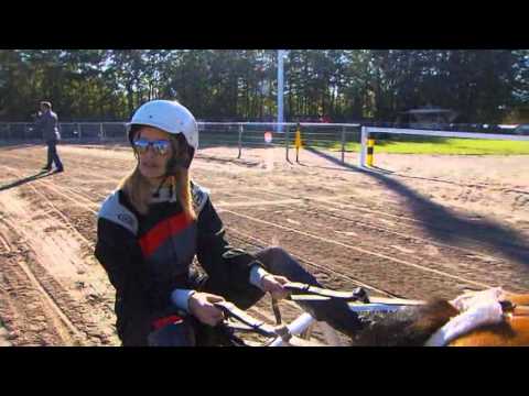 WINRACE TV - Monica Ivancan beim Großen Preis von Deutschland