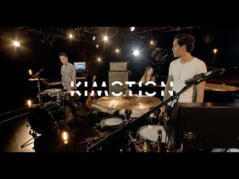 Kimotion - Once We Can Fly feat. Carly Gibert [Live Session]