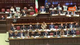 Meloni a opposizioni: «Provate a mettere d'accordo Magi e Fratoianni». Applauso della maggioranza