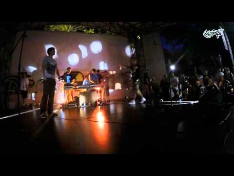 Baci se na teme 2014 - Web VS Smiley Tema: Fudbalski igrači, More (osmina finala)