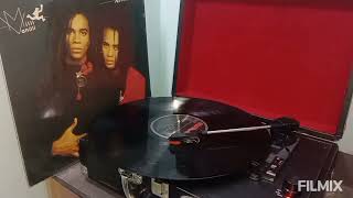 Download lagu Hush ~ Milli Vanilli - Vinyl mp3 Download lagu Hush ~ Milli Vanilli - Vinyl mp3