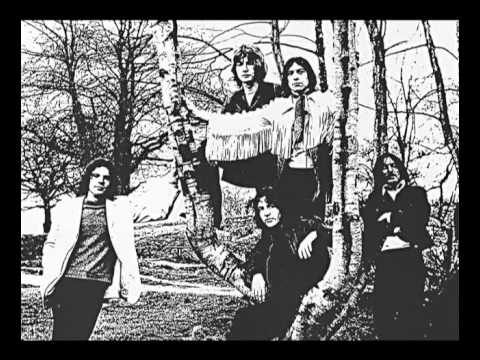 Video thumbnail for Strange Walking Man