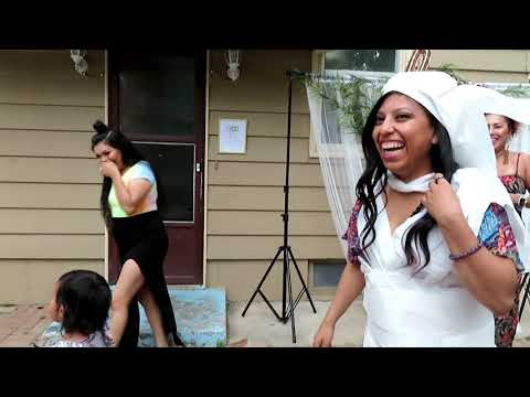 download lagu mp3 mp4 Fun Bridal Shower Games, download lagu Fun Bridal Shower Games gratis, unduh video klip Fun Bridal Shower Games