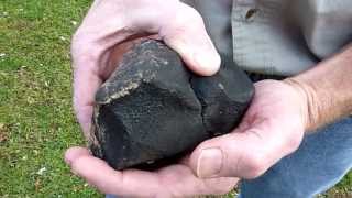 preview picture of video 'Oriented Murchison Australia Meteorite 723 grams'