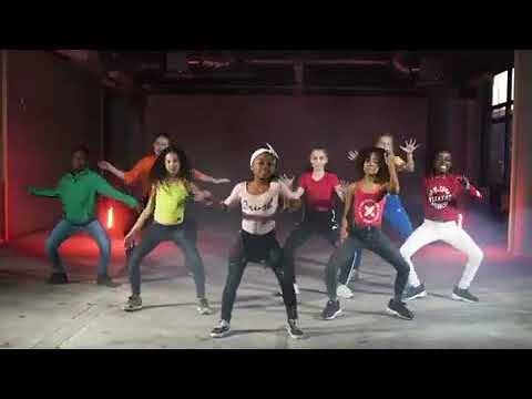 i like thiS guyZ de PetiT afRo especially the AnGel danEr #taG Angel