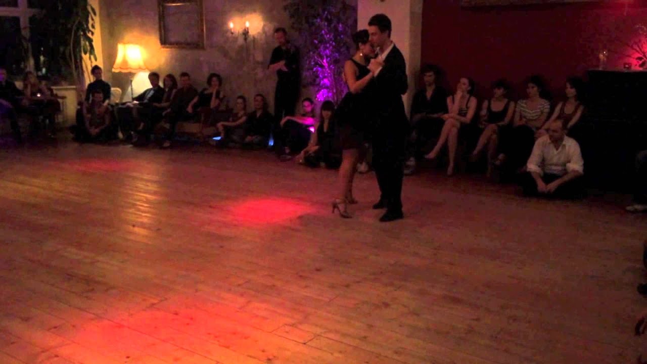 Livia Menuzzi und Severin Fraser / Ciriaco Ortiz / Lagrimas y Flores