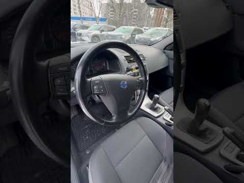 фото volvo v50 i рестайлинг 0