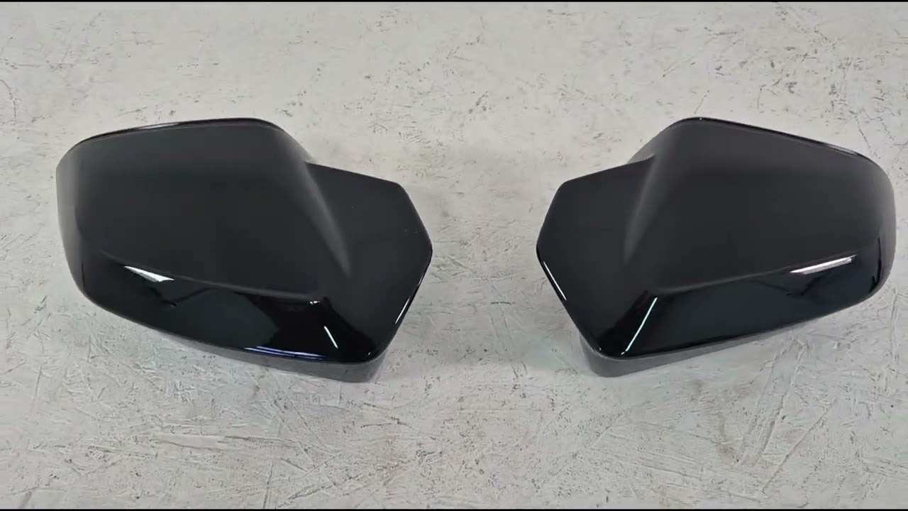BMW 7. sērija G70/G71 2022– Spoguļu vāciņi M-Look (ar fiksatoriem, 2 gab.) Video 1