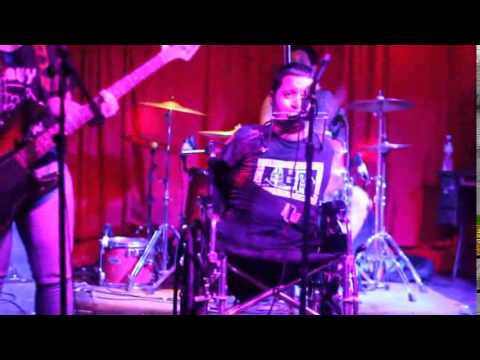 Criaturas ReVeldes - Prefiero Rock con Pancho Chevez