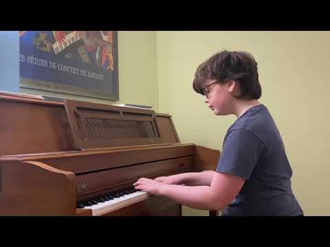 9-Year-Old Kid (L Tune) Plays Sonata Pathetique, Op. 13, 3rd Movement, by Beethoven