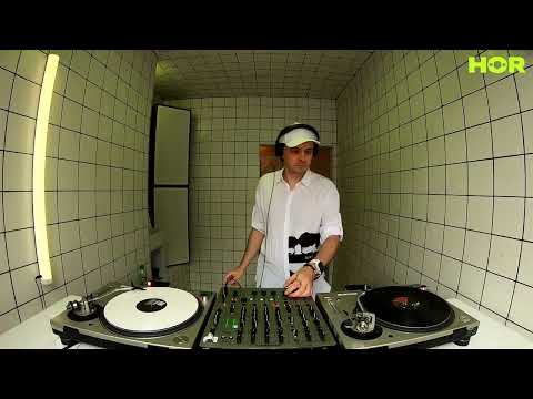 Alien Rain / September 3 / 6pm-7pm