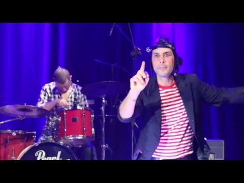 Wild flowers - Bank Robin